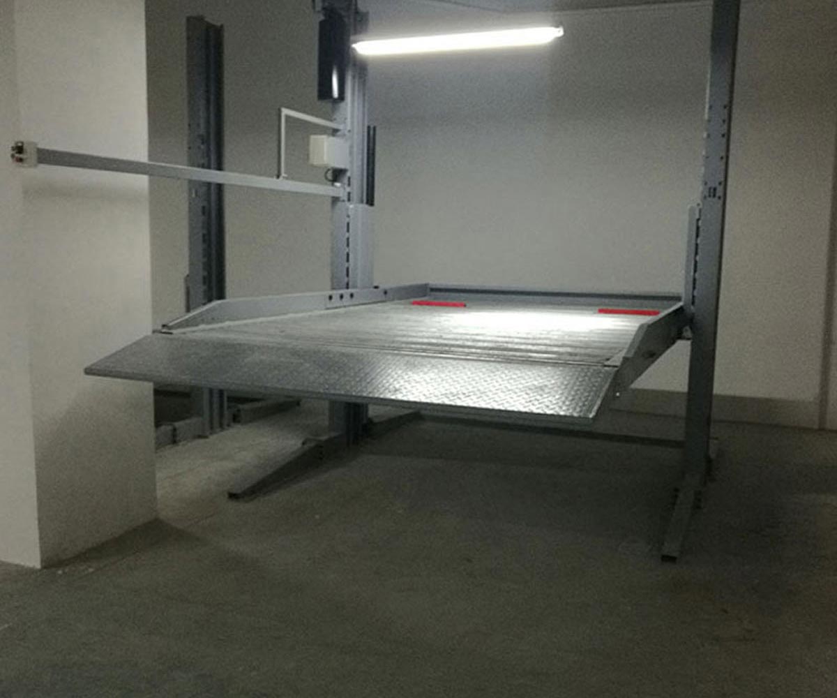 巧家双柱升降式立体停车过验收
