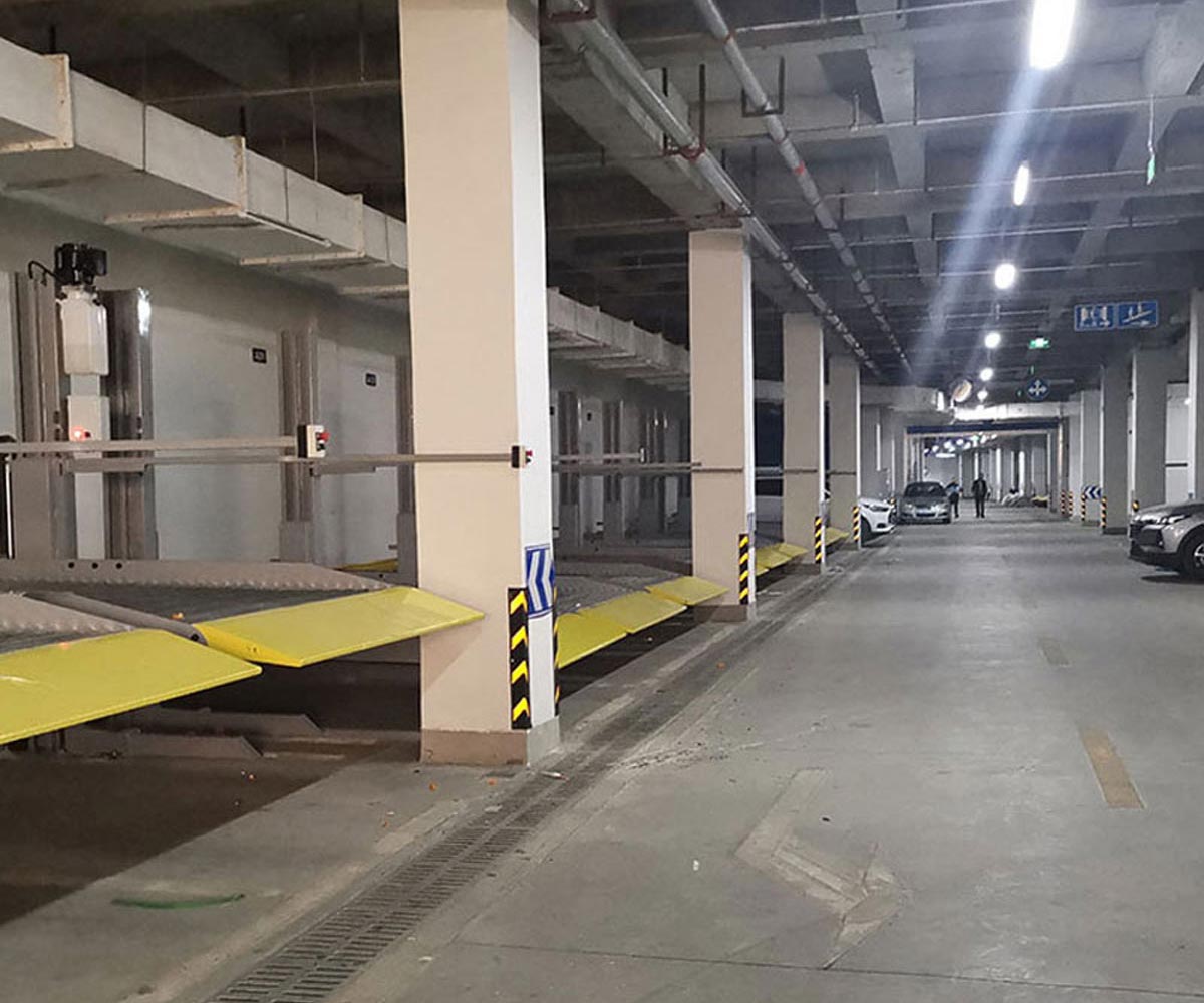 建水立体车库的安全装置